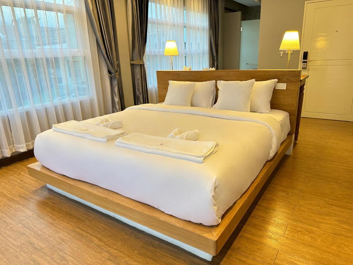 The White House Rachamankha เดอะ ไวท์เฮ้าส์ ราชมรรคา Hostel Csiangmaj Kültér fotó