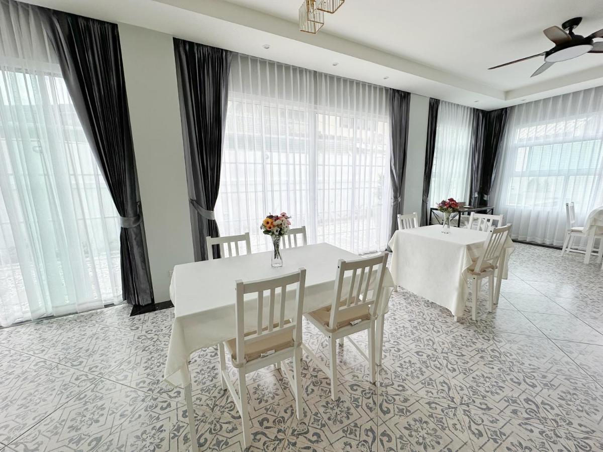 The White House Rachamankha เดอะ ไวท์เฮ้าส์ ราชมรรคา Hostel Csiangmaj Kültér fotó