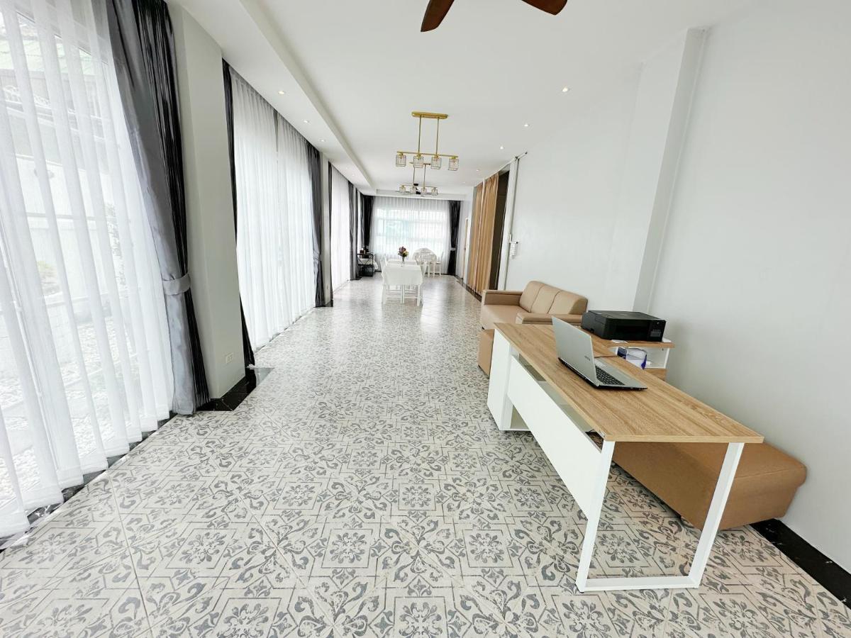 The White House Rachamankha เดอะ ไวท์เฮ้าส์ ราชมรรคา Hostel Csiangmaj Kültér fotó