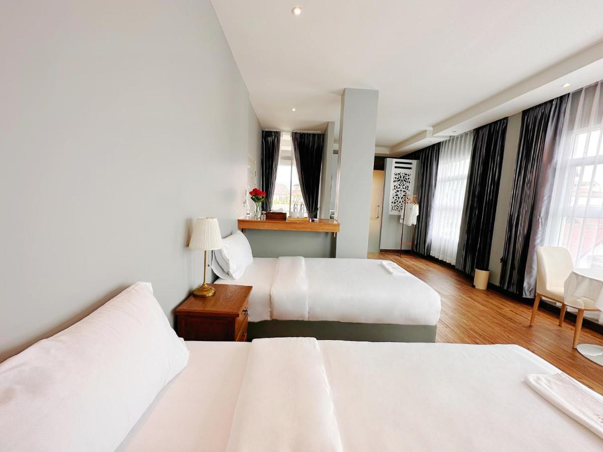 The White House Rachamankha เดอะ ไวท์เฮ้าส์ ราชมรรคา Hostel Csiangmaj Kültér fotó
