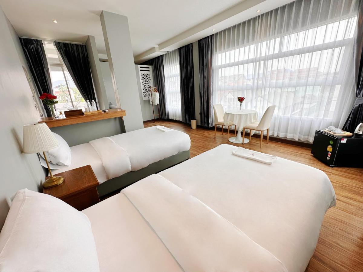 The White House Rachamankha เดอะ ไวท์เฮ้าส์ ราชมรรคา Hostel Csiangmaj Kültér fotó